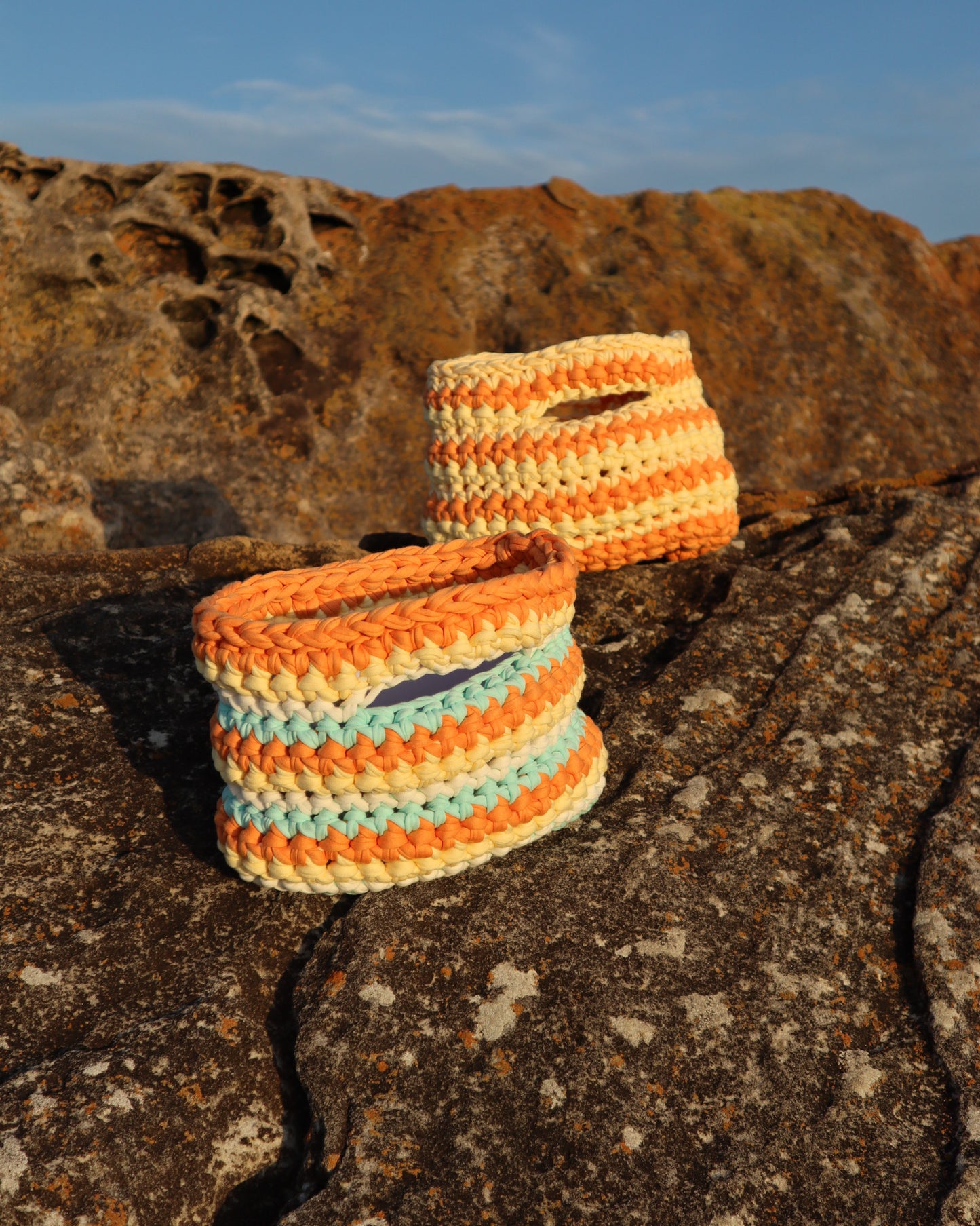 The Bucket - striped