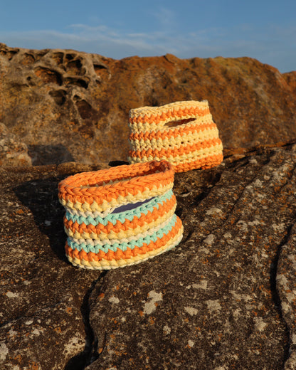 The Bucket - striped